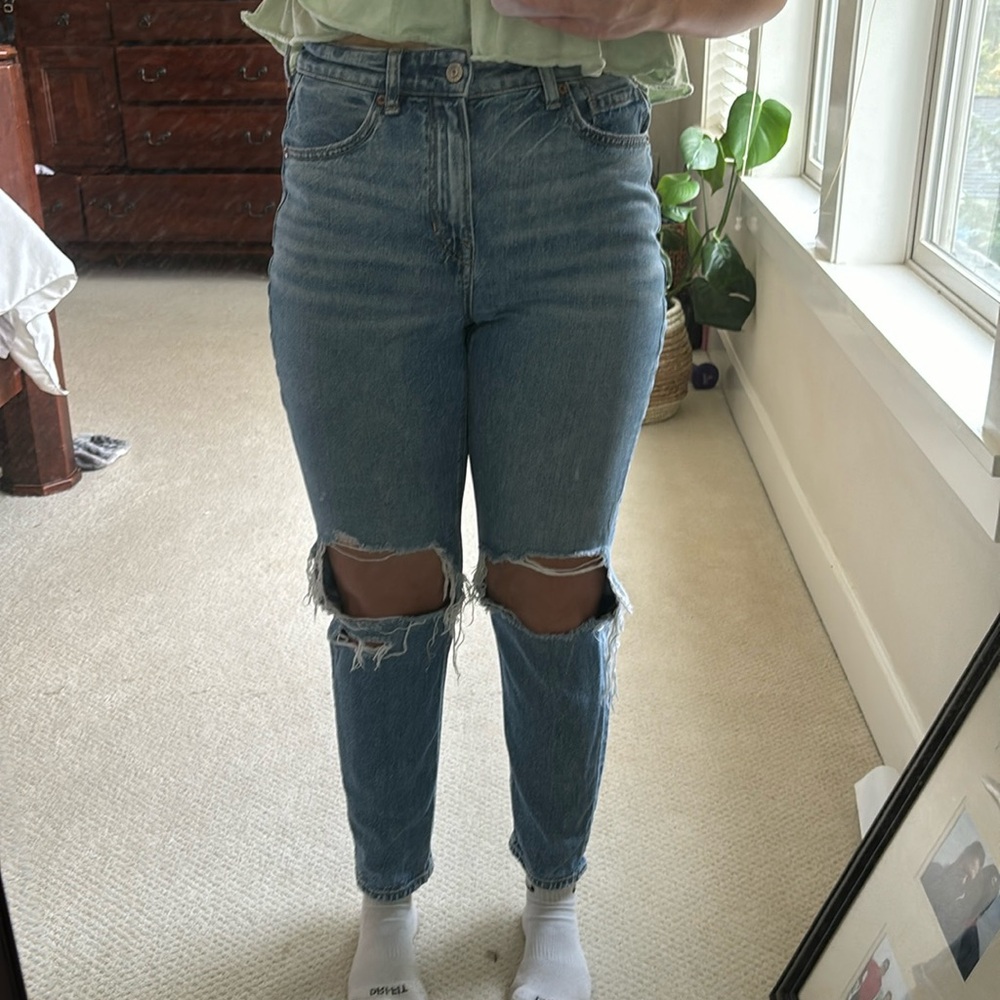 American Eagle Ripped Blue Jeans